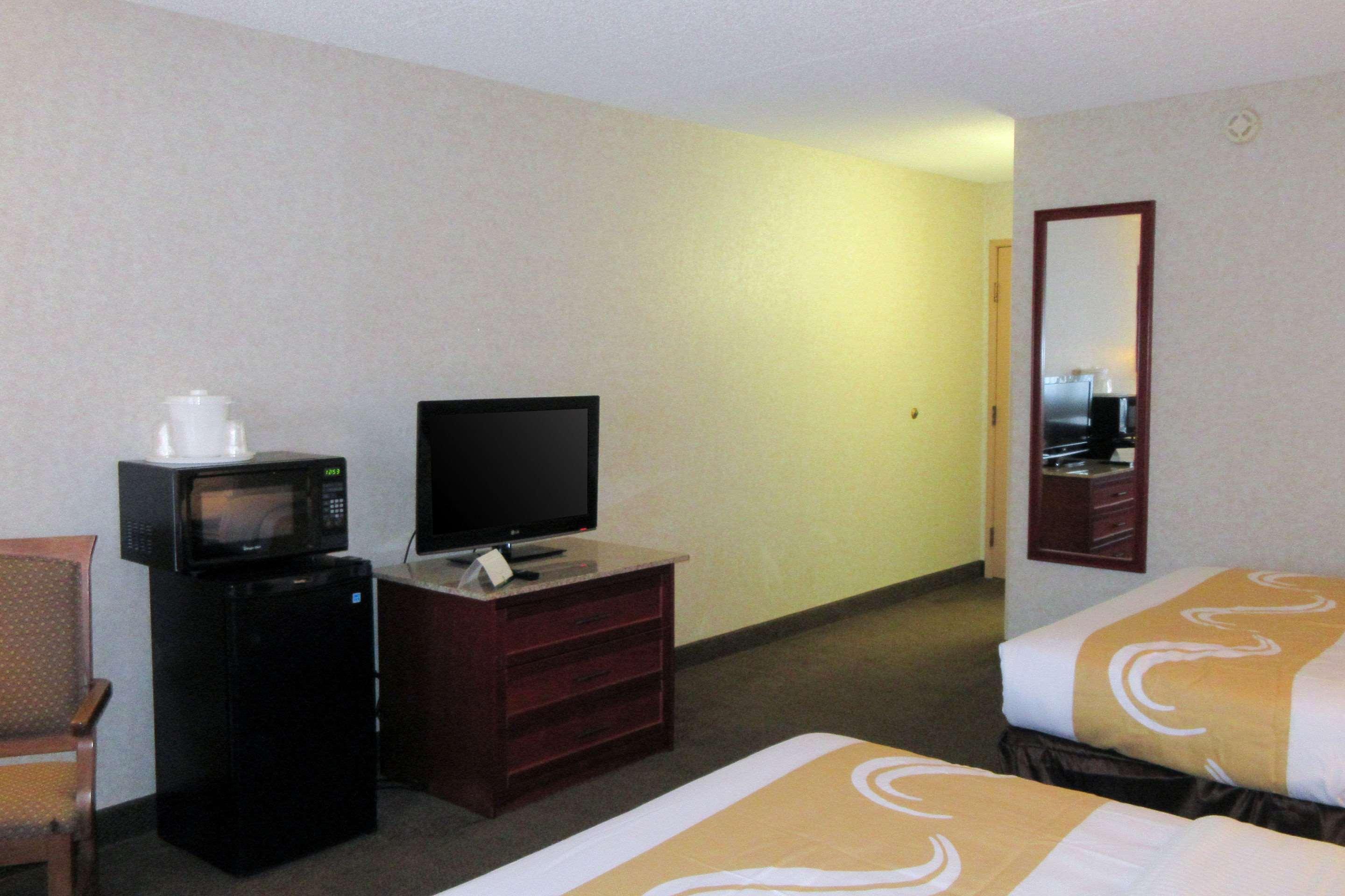Quality Inn & Suites Albuquerque Downtown University Dış mekan fotoğraf